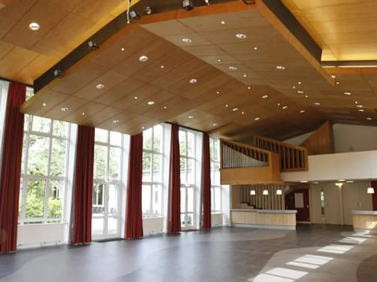 2_Saal-Hermann-Ehlers-Haus